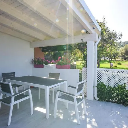 Cozy In With Kitchenette Holiday home Budoni